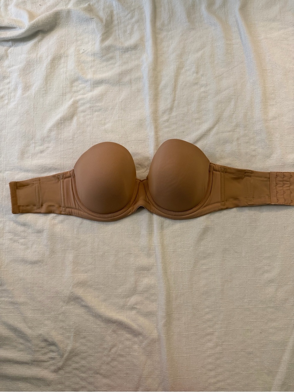 Wacoal Strapless Molded red carpet Bra in Nude Brown